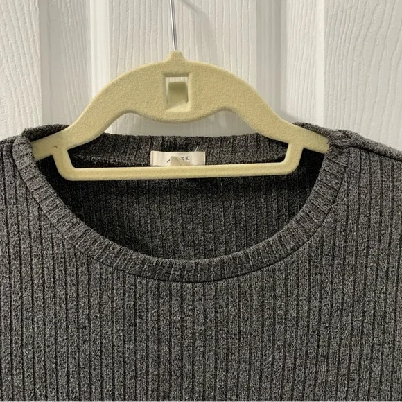 ARDENE Gray Ribbed T-Shirt Excellent Condition - Picture 2 of 7